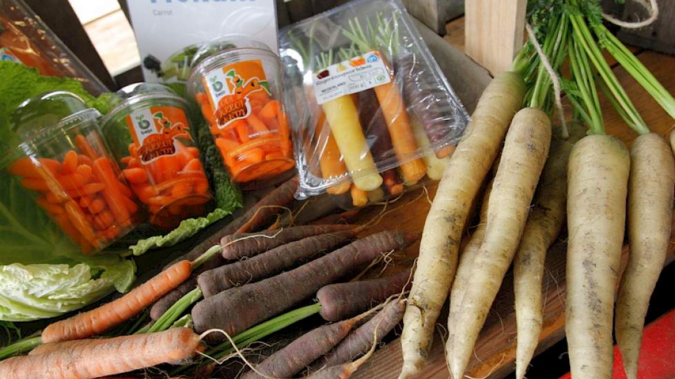 In de tent bij Bejo zijn veel nieuwe groentehapjes te zien, zoals deze wortelsnacks.