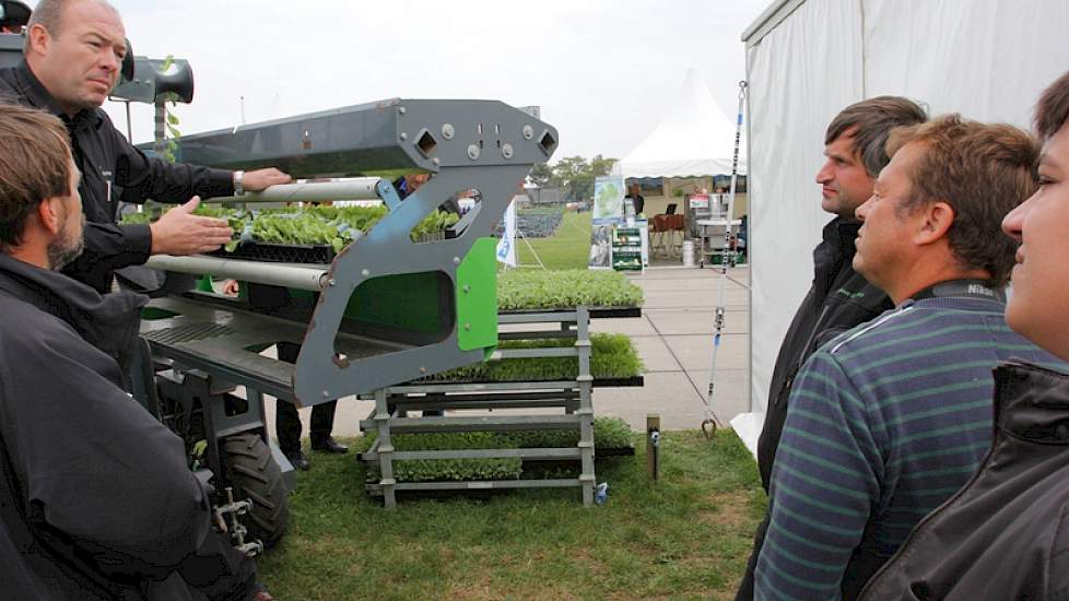 De planttape-plantmachine van het Spaanse bedrijf Planttape Altea, die volledig automatisch kan planten.