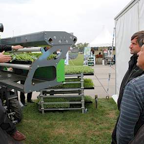De planttape-plantmachine van het Spaanse bedrijf Planttape Altea, die volledig automatisch kan planten.