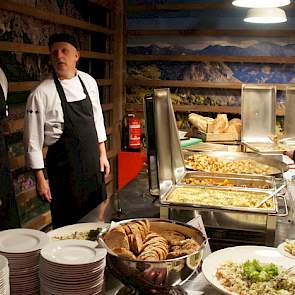 Agrico koos voor aankleding in Sloveense stijl. Het eten en het decor waren dit jaar in de stijl van dit themaland.
