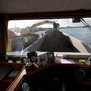 Voor de kerst wil Suiker Unie alle bieten van Texel weggevaren hebben. Het weer kan daarna meer tegenzitten om de boot naar de fabriek te laten varen.