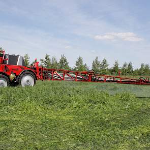 Volgens de nieuwe wet moet overal 75 procent driftreductie gehaald worden, niet alleen langs de kanten.