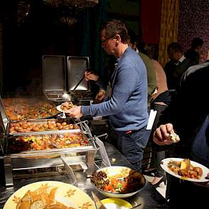 De aankleding en het eten staan bij de Agrico-show van 2015 in het teken van themaland Marokko. „We kiezen iedere keer een willekeurig land als thema. Naar Marokko gaat jaarlijks 35.000 ton Nederlands pootgoed en 15.000 ton uit Schotland. Aangevuld met Fr