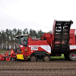 Vorige week is het rooien van de suikerbieten door de vele regen vertraagd doorgegaan.