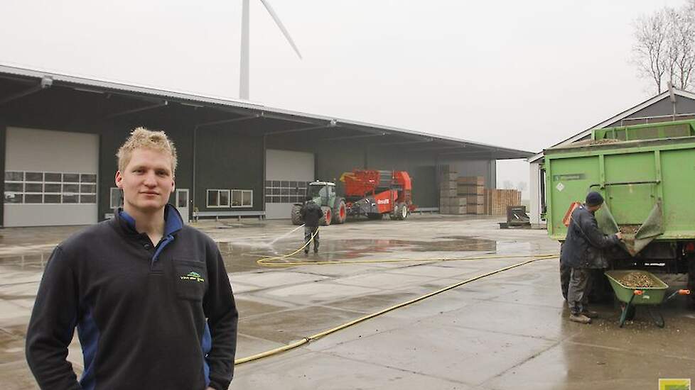 Video: Akkerbouwer Joris Koenraadt blij met opslag voor 3.200 kisten
