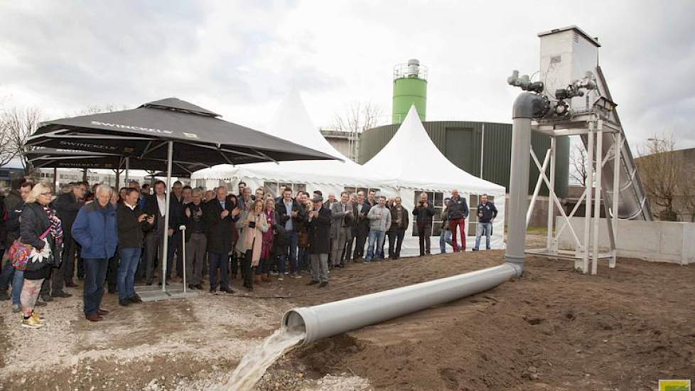 De vijzel is feestelijk in gebruik genomen.