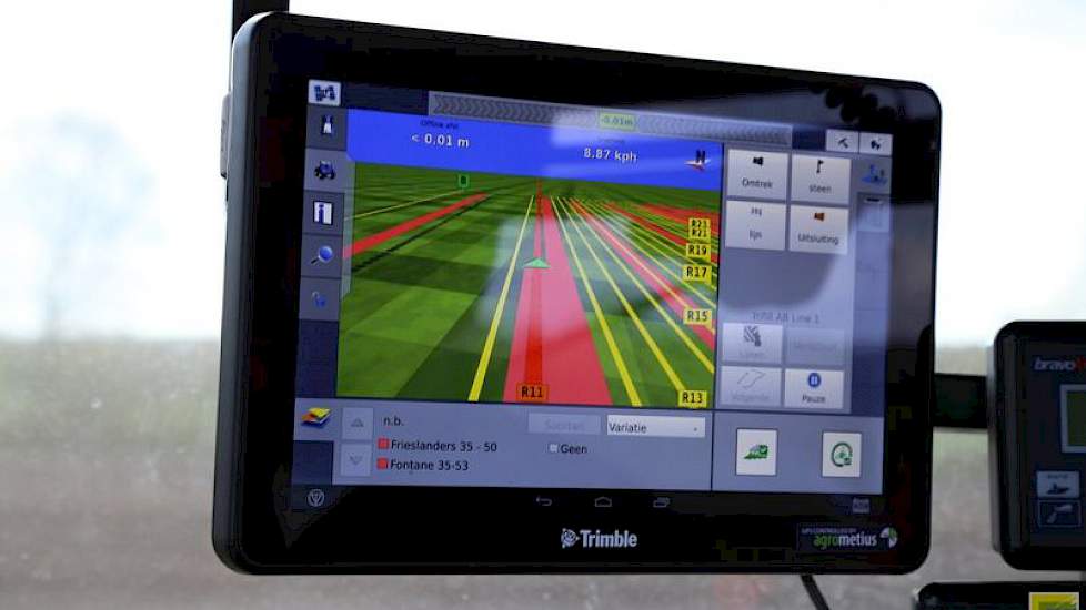 Het goed afstellen van de nieuwe gps-apparatuur kostte af en toe wat extra tijd. Krol wil de precisietechniek gebruiken om meer te leren over de relatie tussen de plaats en de gebruikte teeltmaatregelen tot de opbrengst. De apparatuur verhuist mee naar de