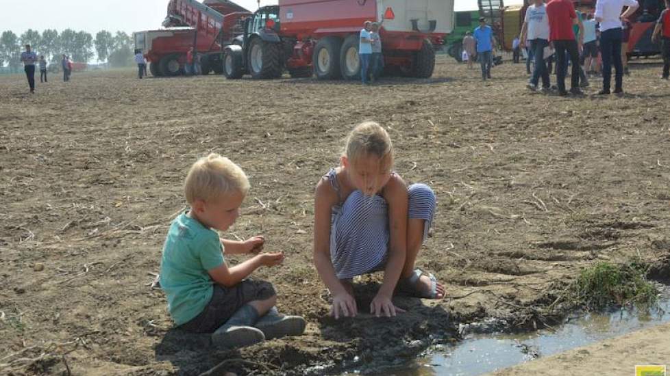 En ook voor de kinderen is er voldoende te beleven tijdens de Aardappeldemodag.