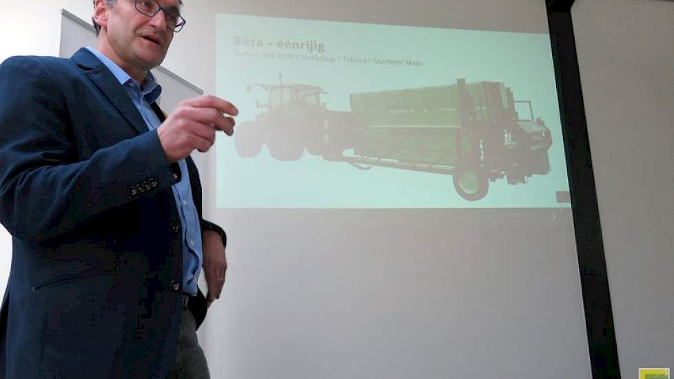 Ad Vermeer licht het project toe