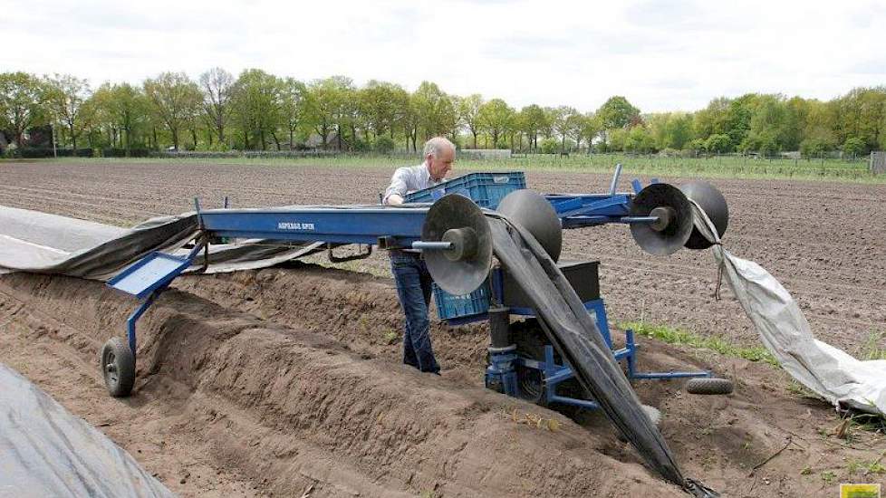 Van Rooij in het veld.
