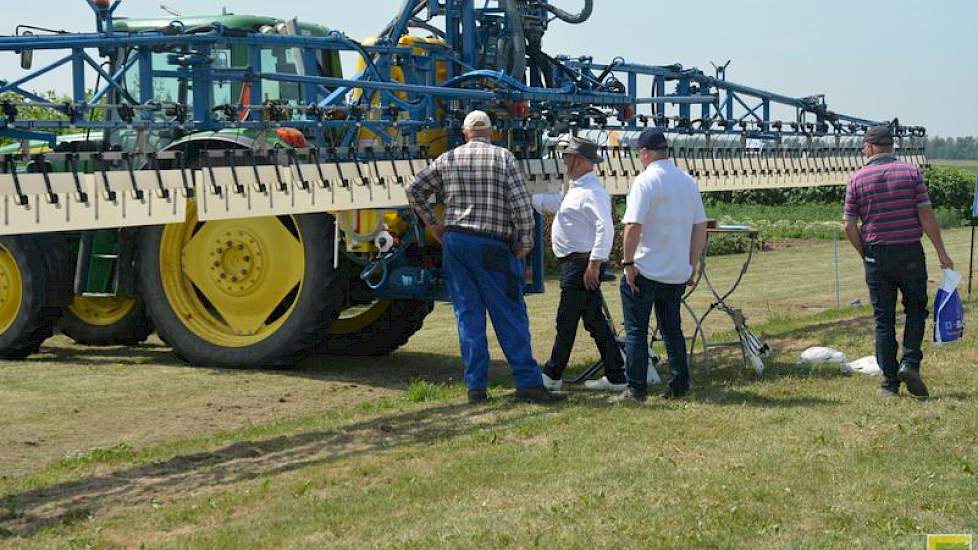 Harrie Hoeben met zijn Wingssprayer