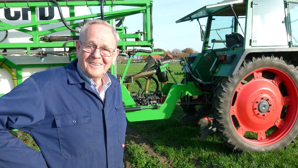 Jan Fonteijn uit Hunsel (L.) hanteert bij de bestrijding van bietenschimmels geen echte standaardaanpak.