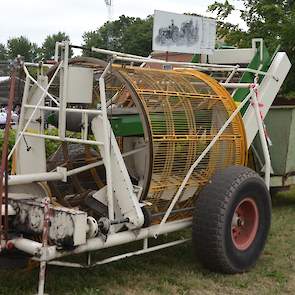 Bij een 100-jarig jubileum hoort niet alleen een blik in de toekomst maar ook een terugblik. Op het mechanisatieplein is een kleine hoek ingeruimd voor de ‘oudjes’. In dit geval een Climax aardappelrooier met zelfreinigende korf. De capaciteit van deze ma