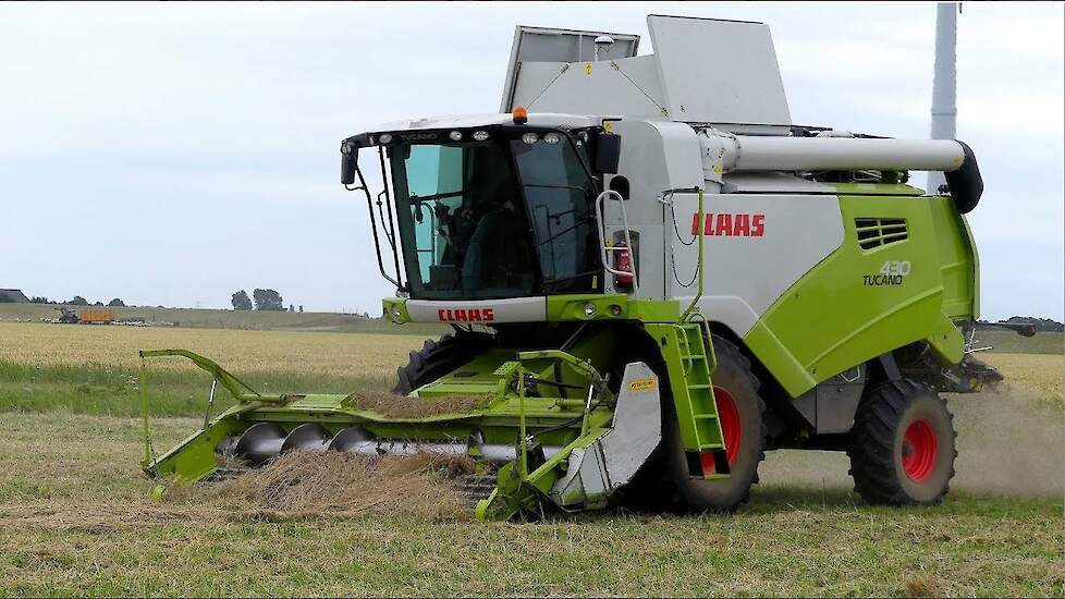 Graszaad oogst met Claas Tucano 430. Akkerb. Mts.Vanmastwijk.