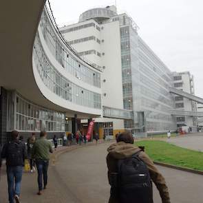 De eerste editie van de jaarlijkse Bodemtop, onderdeel van het Nationaal Programma Landbouwbodems, vond plaats in de Van Nellefabriek in Rotterdam (ZH)