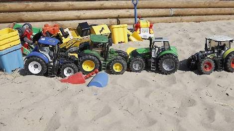 Bourgeon hoffelijkheid Doen Boeren opgeroepen om speelgoedtrekkertjes te doneren in Den Haag |  Akkerwijzer.nl - Nieuws en kennis voor de akkerbouwers
