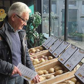 De export van aardappelen loopt vlot door, zegt Gerard de Geus namens het bedrijf. „Bijvoorbeeld naar Egypte en Saoedi Arabië. Naar Egypte sturen we tafelrassen als Spunta en Cara in. Vanuit Saoedi Arabië is vraag naar chipsrassen. We spelen in op monopol