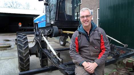 Wilco van Nieuwenhuijzen en zijn zwadmaaier