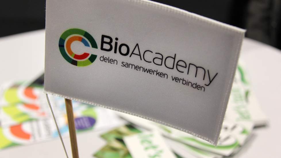 De Bio Academy is een platform voor kennisvragers en kennisaanbieders op het gebied van primaire productie, verwerking, handel en retail in de biologische sector.