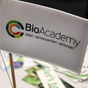De Bio Academy is een platform voor kennisvragers en kennisaanbieders op het gebied van primaire productie, verwerking, handel en retail in de biologische sector.