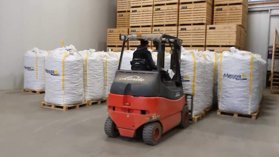 FARMVLOG #6 big bags afleveren.