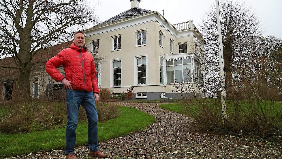 Sinds 1842 woont en werkt de akkerbouwfamilie Ten Have op deze locatie. Anno 2021 zwaait Boelo de scepter op de Oldambtster boerderij, de zevende generatie Ten Have die hier boert. „Mijn betovergrootvader heeft deze boerderij laten bouwen.”