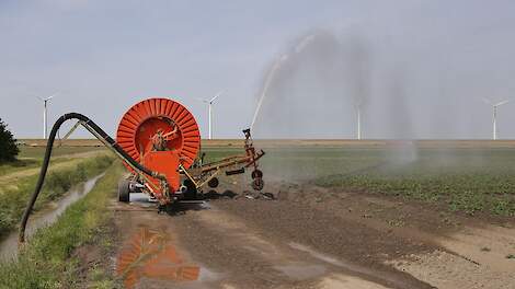 beregenen aardappelen droogte slootwater s r. thumbnail