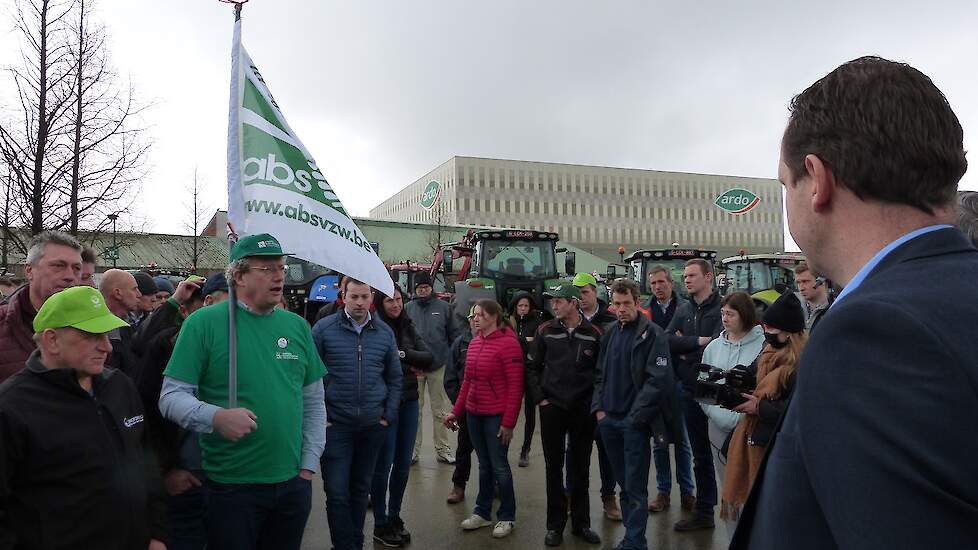 „Met deze actie willen we een krachtig signaal geven richting de afnemers”, zegt Danny Metsu, voorzitter ABS Ieper.