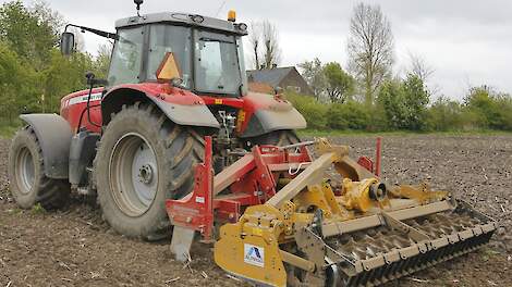 In de praktijk blijken machines voor NKG meestal al aanwezig. De drempel om op het systeem over te schakelen hoeft dan ook niet de mechanisatie te zijn.