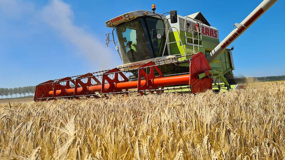 Van Tilbeurgh dorst met zijn eigen Claas Mega 208.