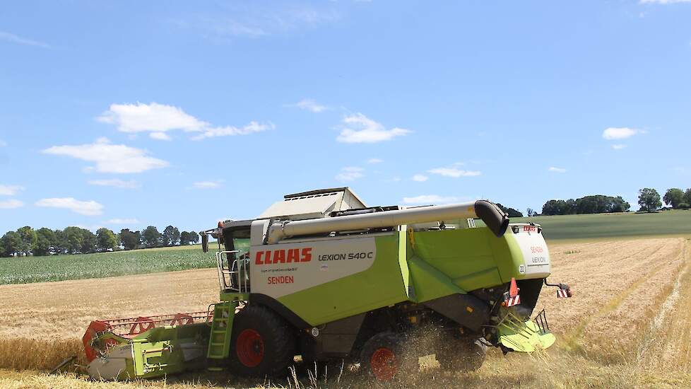 Op de Claas Lexion 540 zit Cep Senden.