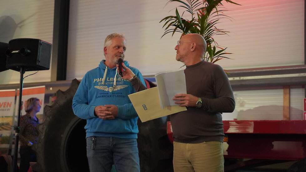 Terra College-docent Gerrit Katerberg had lovende woorden voor de vier genomineerde bedrijven voor de titel van ‘Beste stagebedrijf van het Noorden’.