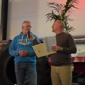 Terra College-docent Gerrit Katerberg had lovende woorden voor de vier genomineerde bedrijven voor de titel van ‘Beste stagebedrijf van het Noorden’.