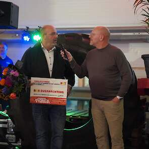 Akkerbouwer Harmannus Begeman uit Nieuwe Pekela ging er vandoor met de prijs ‘Beste stagebedrijf van het Noorden’.