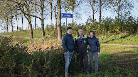 Gertjan Vermuë (links) en Pieter en Rianne Abrahamse.