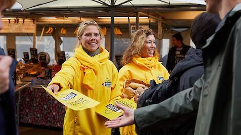 Flyeren voor de Aardappelverkiezing.