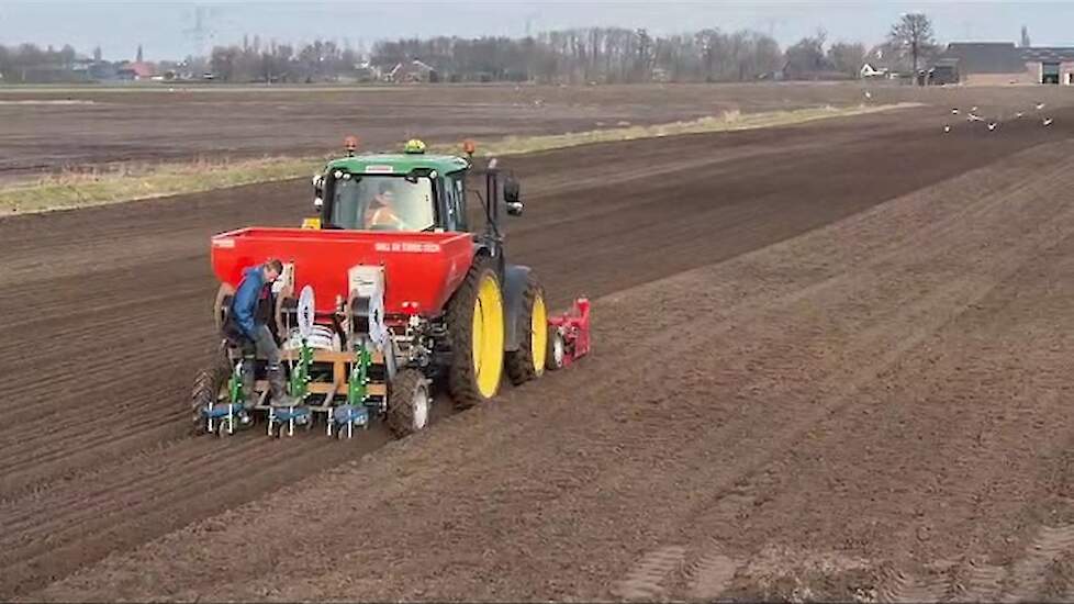 Uien planten in combinatie met fertigatie aanleggen