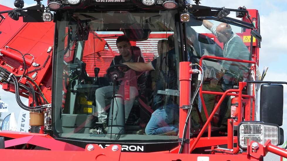 Fotoserie: Op de Aardappeldemodag 2024 bleven de machines schoon