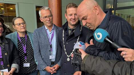 Stil boerenprotest bij sierteeltdebat in Diever 'geruisloos' verlopen