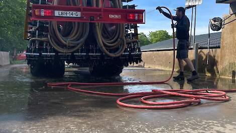 Gezamenlijke aanleg was- en spoelplaats scheelt akkerbouwers Wapse kopzorgen