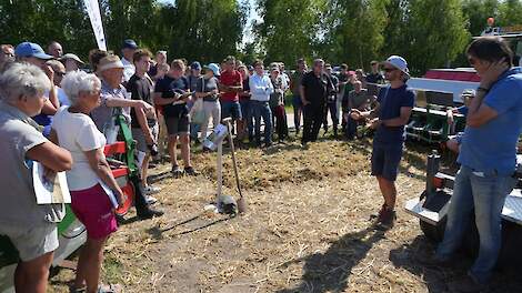 Fotoserie: Biovelddag: technisch grensverleggend en teelttechnisch verkennend