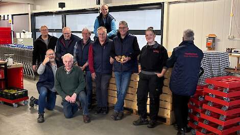 Gelders loonbedrijf doneert 1.000 kilo uien en 1.200 kilo aardappelen aan voedselbank