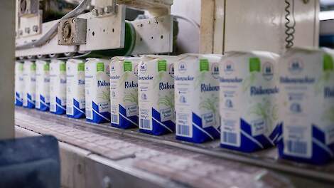 Suikerfabrieken nemen maatregelen door grote voorraden en dalende prijzen