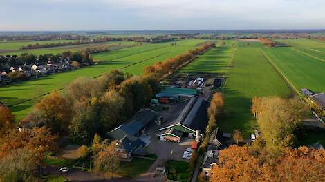 Melkveehouders Jan en Baukje Brouwer genomineerd voor het Sterkste Erf: Midden in het dorp boeren met goedkeuring van de buurt