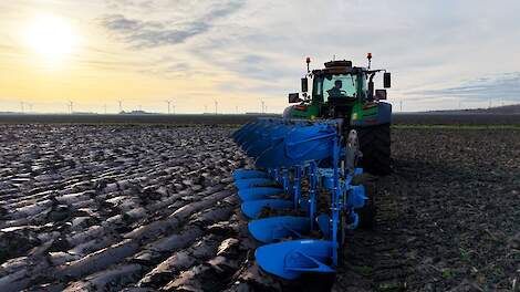 Video: Onlandploegen kan op zware grond én medio december, mits omstandigheden bekwaam zijn