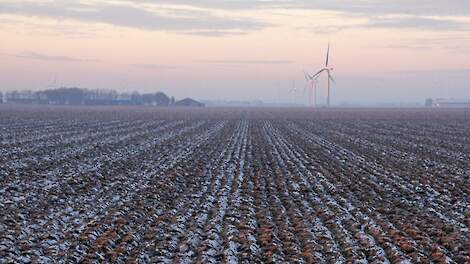 ‘Eerder ploegen op zwaardere grondsoorten vanwege verwering en plaagonderdrukking'