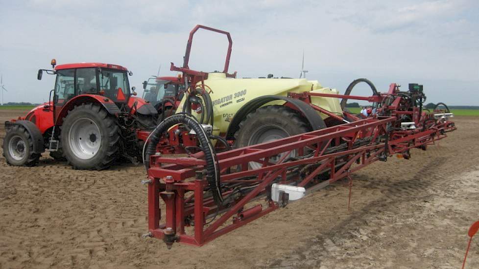 Greenseeker opgebouwd op de spuit. Een van de meest toegepaste sensoren.